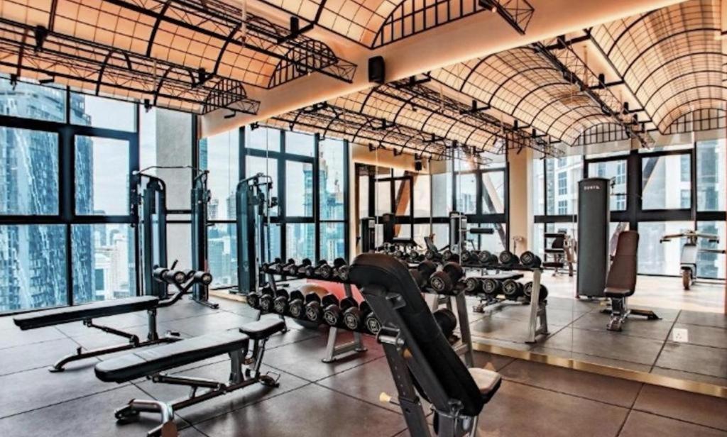 Scarletz Suites Klcc By Luxe Suites クアラルンプール エクステリア 写真