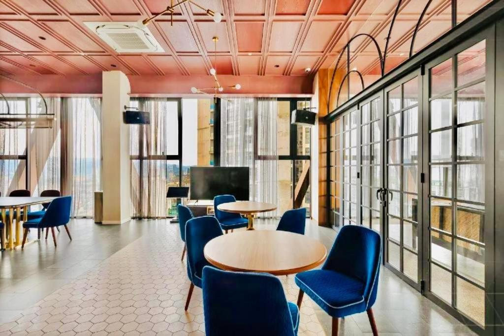 Scarletz Suites Klcc By Luxe Suites クアラルンプール エクステリア 写真
