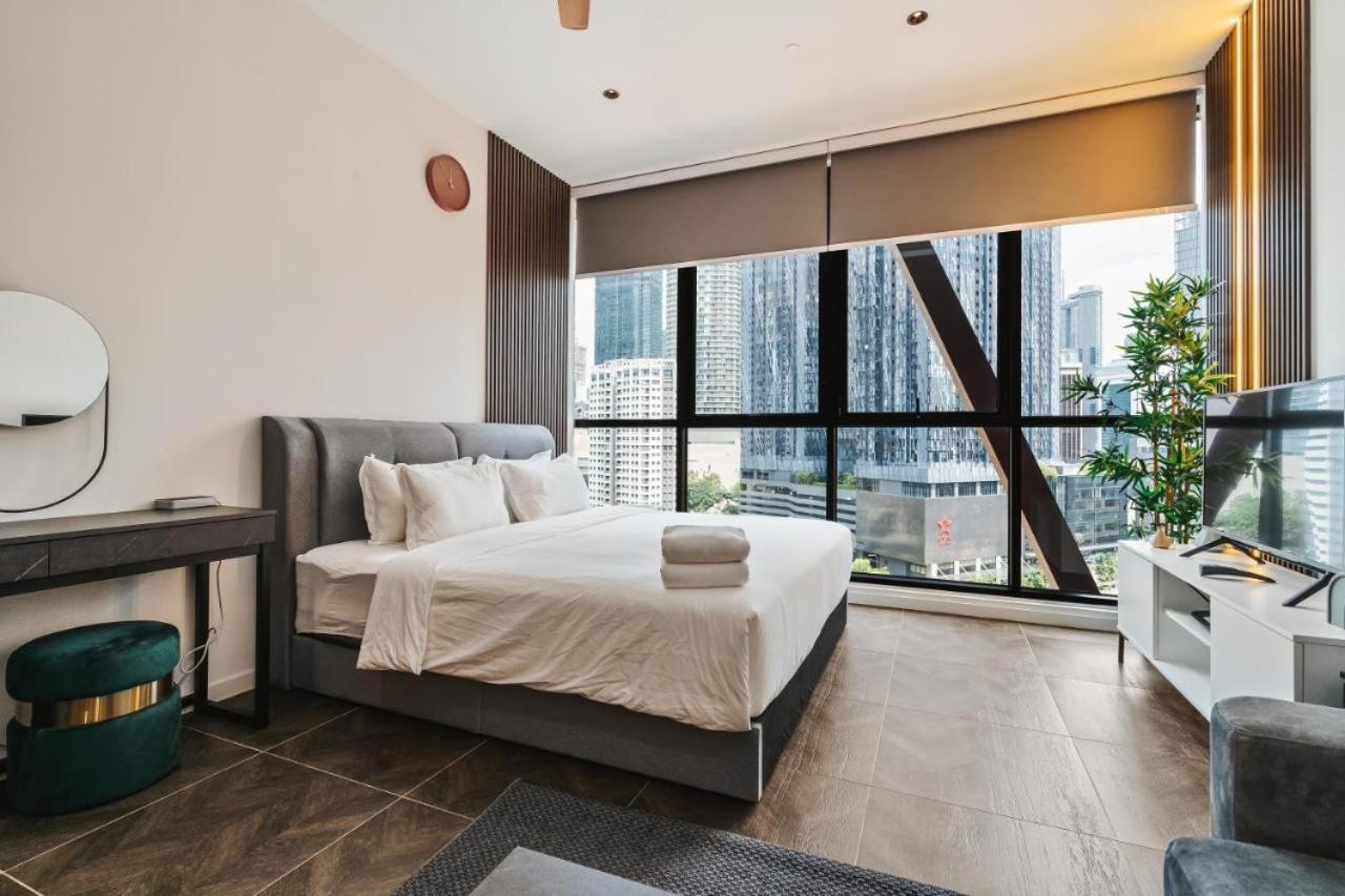Scarletz Suites Klcc By Luxe Suites クアラルンプール エクステリア 写真