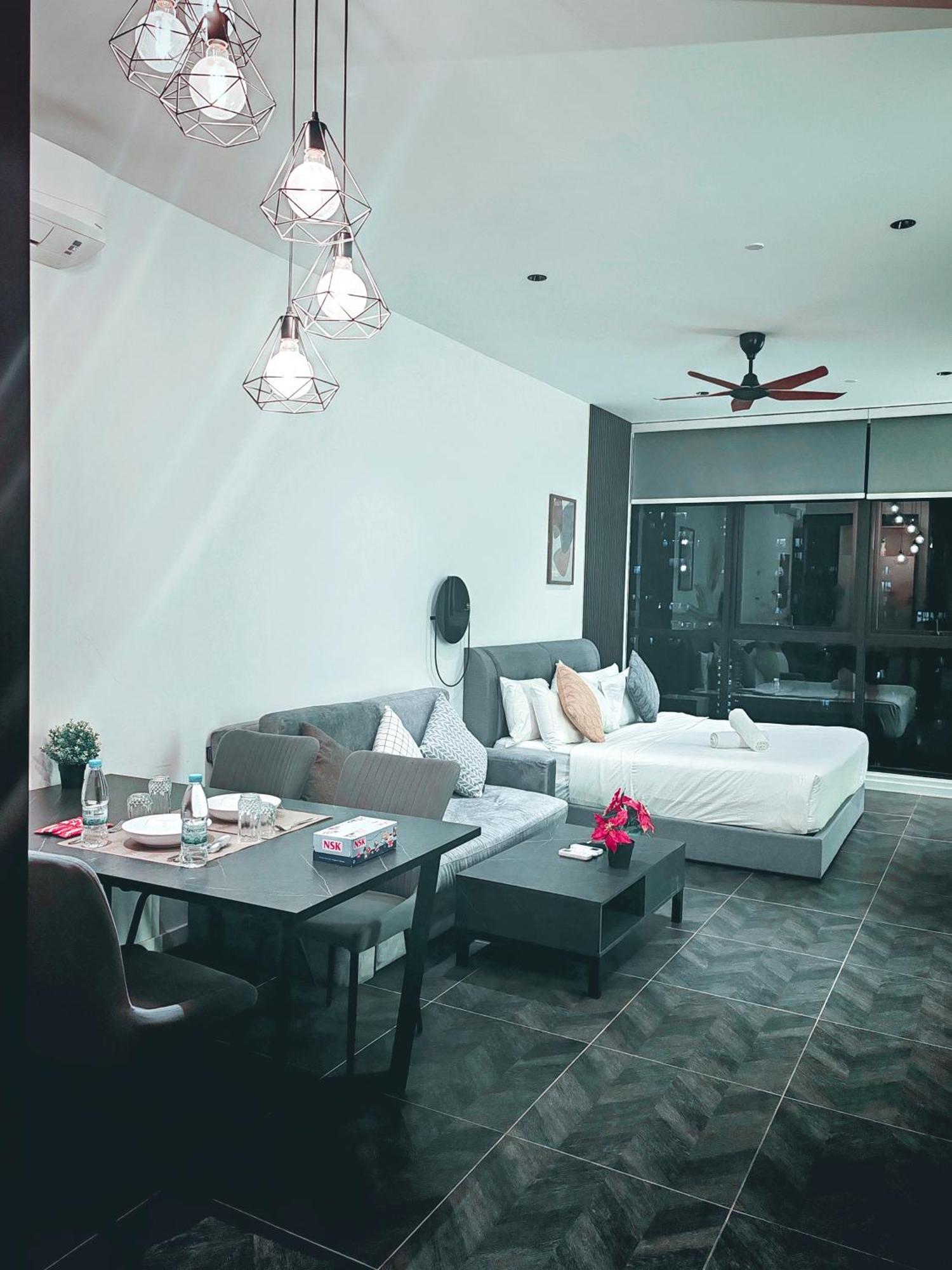 Scarletz Suites Klcc By Luxe Suites クアラルンプール 部屋 写真