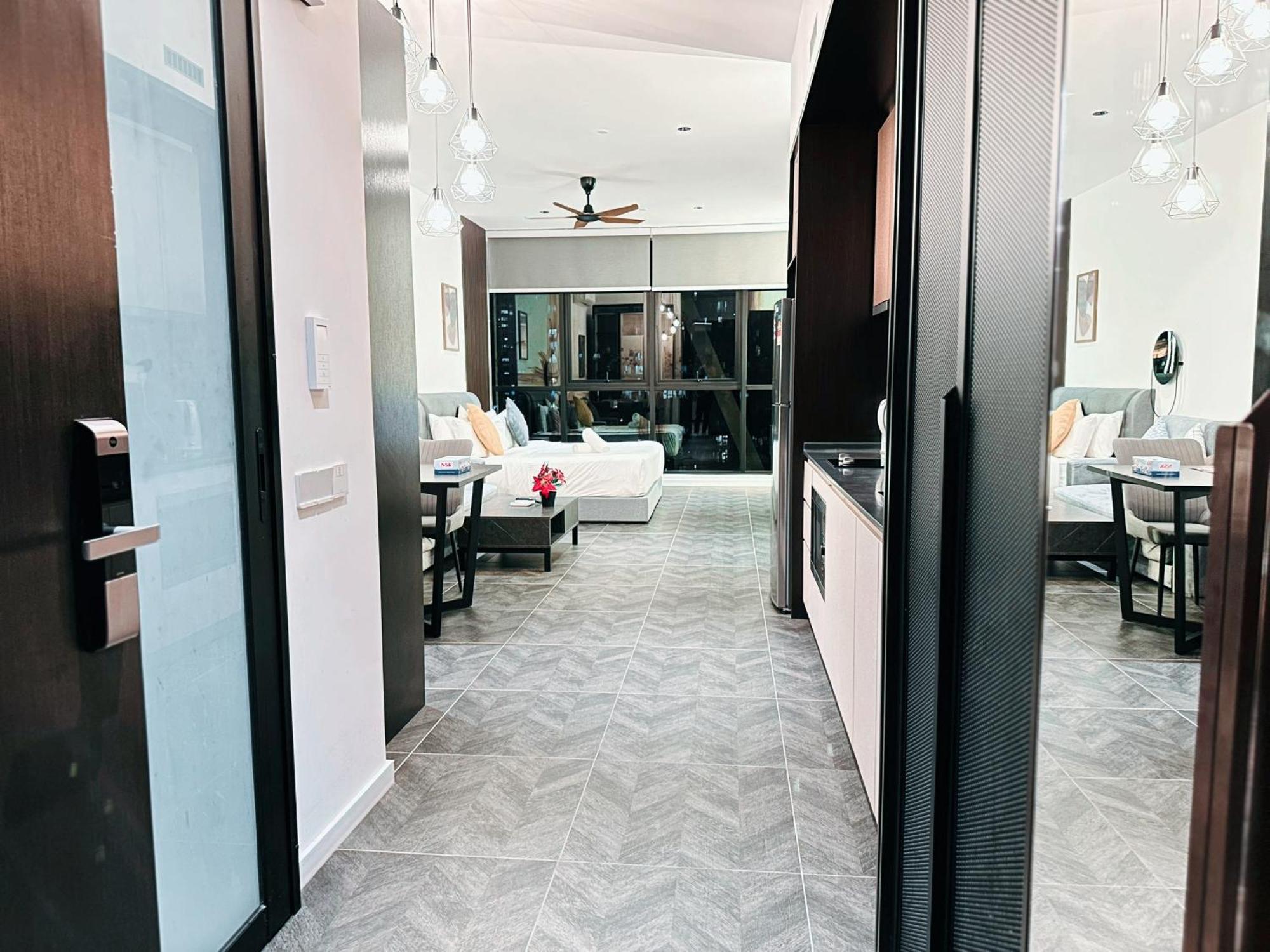 Scarletz Suites Klcc By Luxe Suites クアラルンプール 部屋 写真